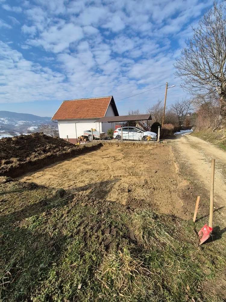 Ravnanje i šodrenje terena - slika 1